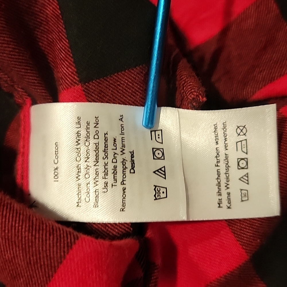 NWOT Buffalo plaid flannel - Picture 4 of 4